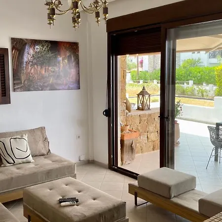 Paralia Apartment
